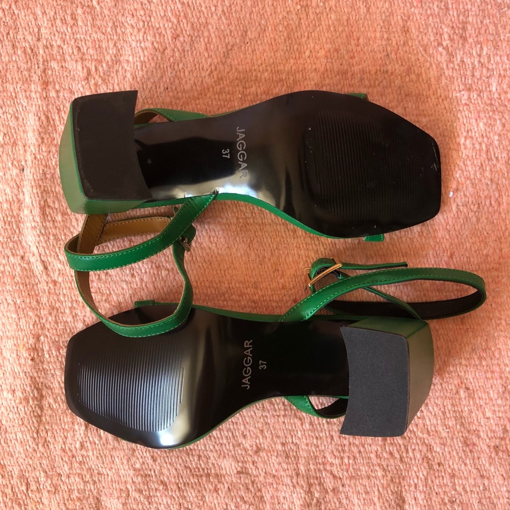 🍾HP🍾 Jaggar Green Square Toe Strappy Block Heel - Picture 4 of 5